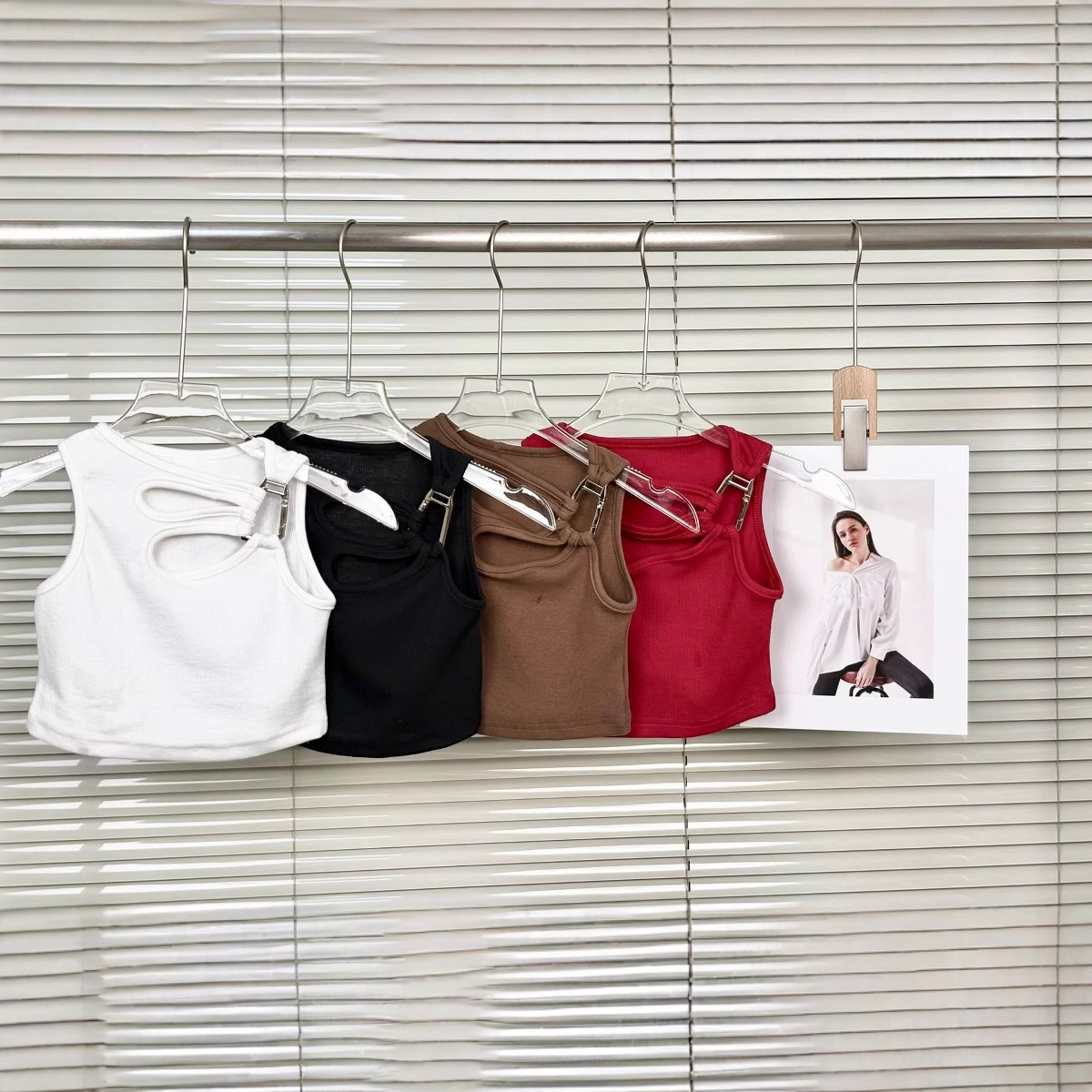 Tank Top Ribbed - Tank top rajutan tanpa lengan untuk